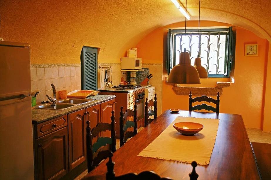 Mas Peraquintana Pension L' Escala Buitenkant foto